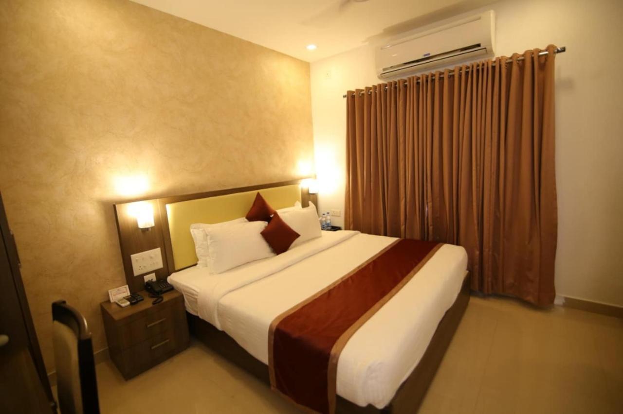 Hotel Monarch كاليكوت المظهر الخارجي الصورة