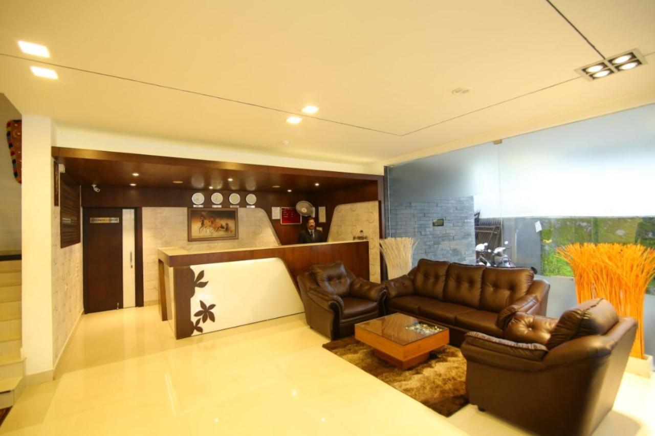 Hotel Monarch كاليكوت المظهر الخارجي الصورة